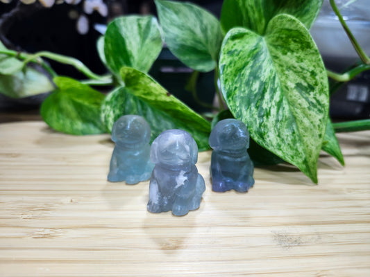 FLUORITE SITTING DOG