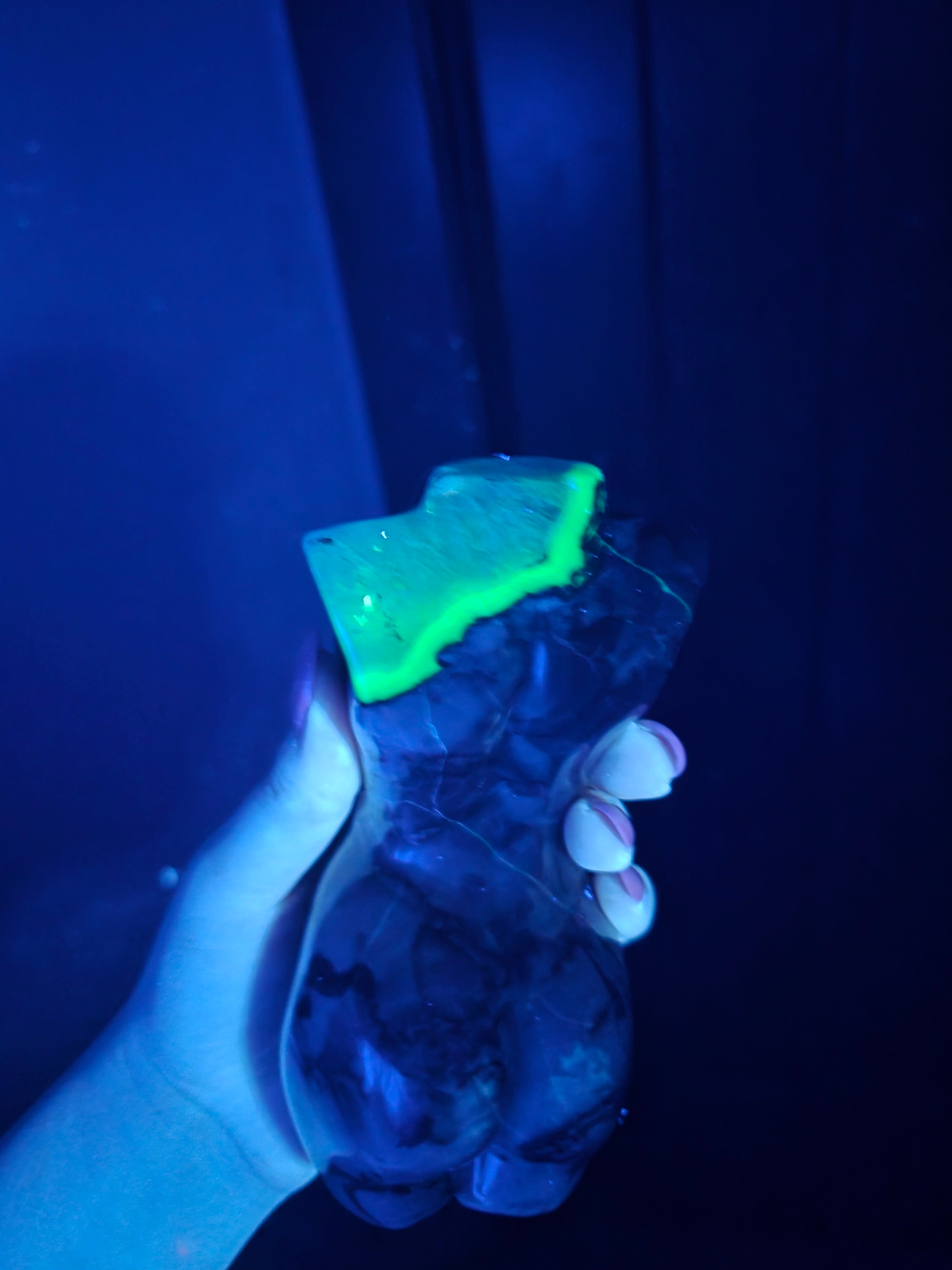 VOLCANO AGATE GODDESS BODY
