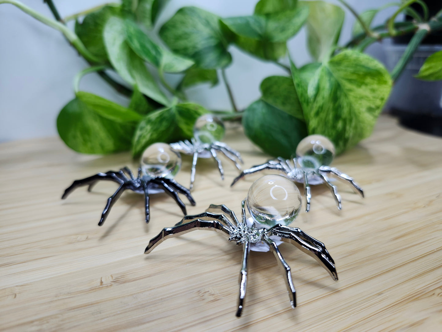 CLEAR QUARTZ SPIDER