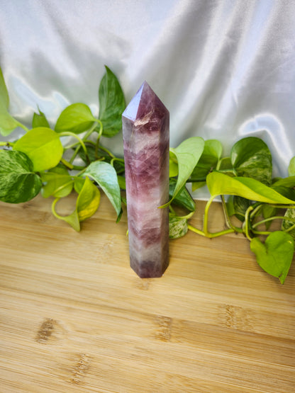 LAVENDER ROSE QUARTZ TOWER