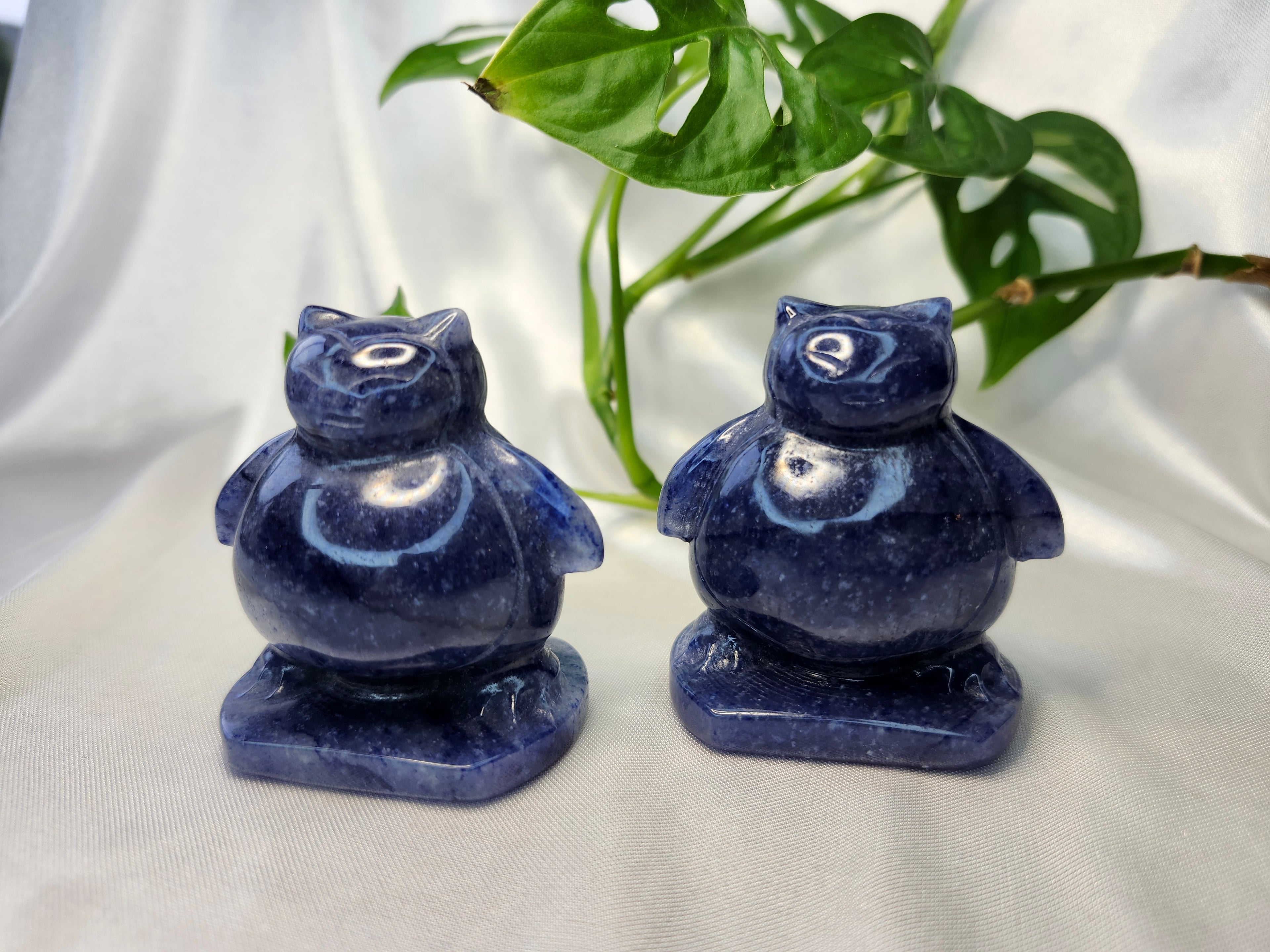 BLUE AVENTURINE SNORLAX (MED)