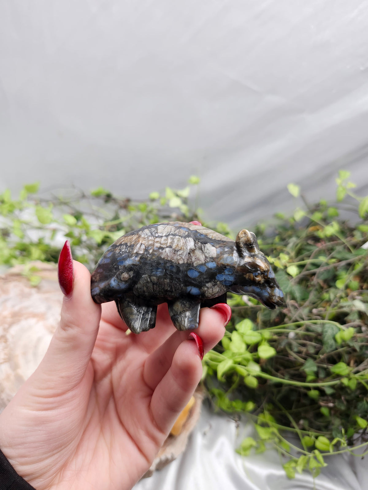 MIXED CRYSTAL ARMADILLO