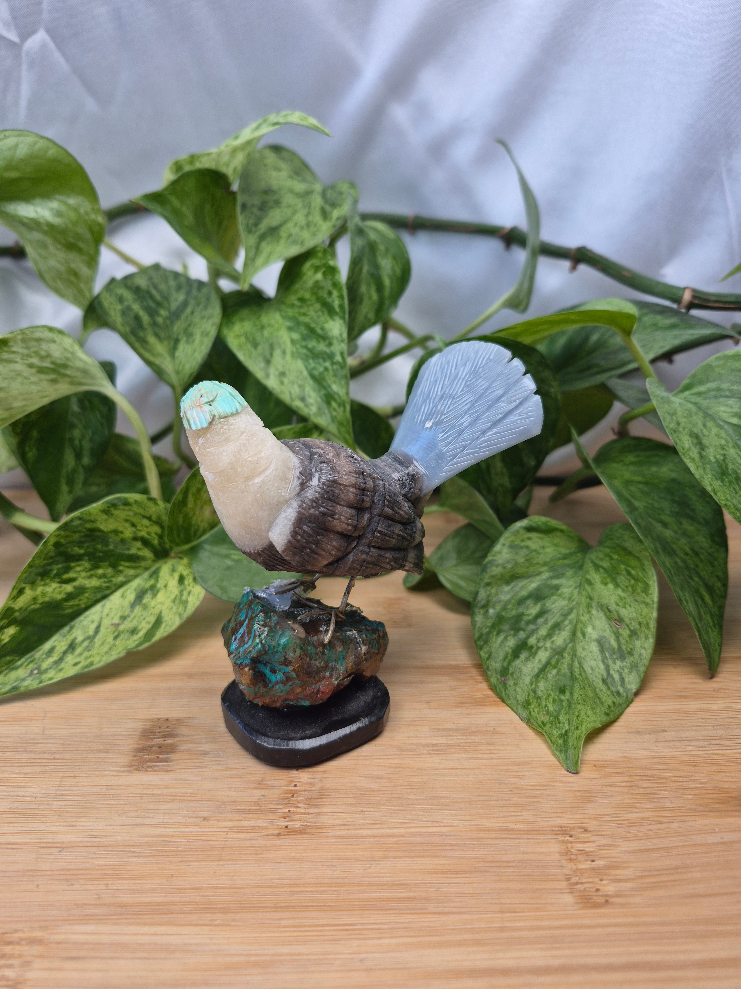 MIXED CRYSTAL EAGLE ON CHRYSCOLLA