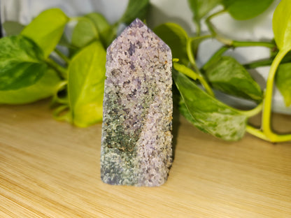 GRAPE AGATE TOWER