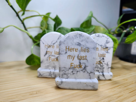 HOWLITE TOMBSTONE
