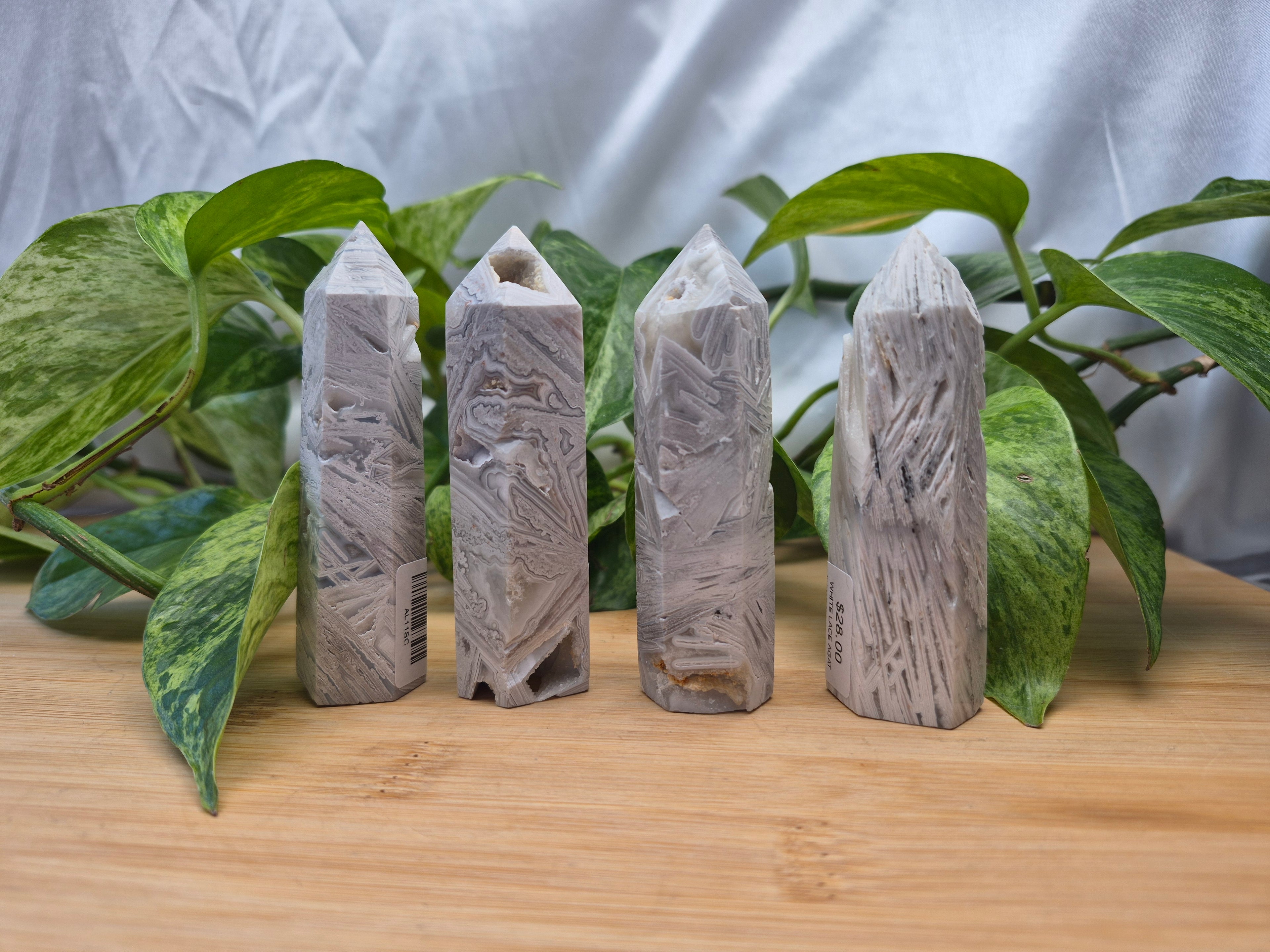 WHITE LACE AGATE TOWER