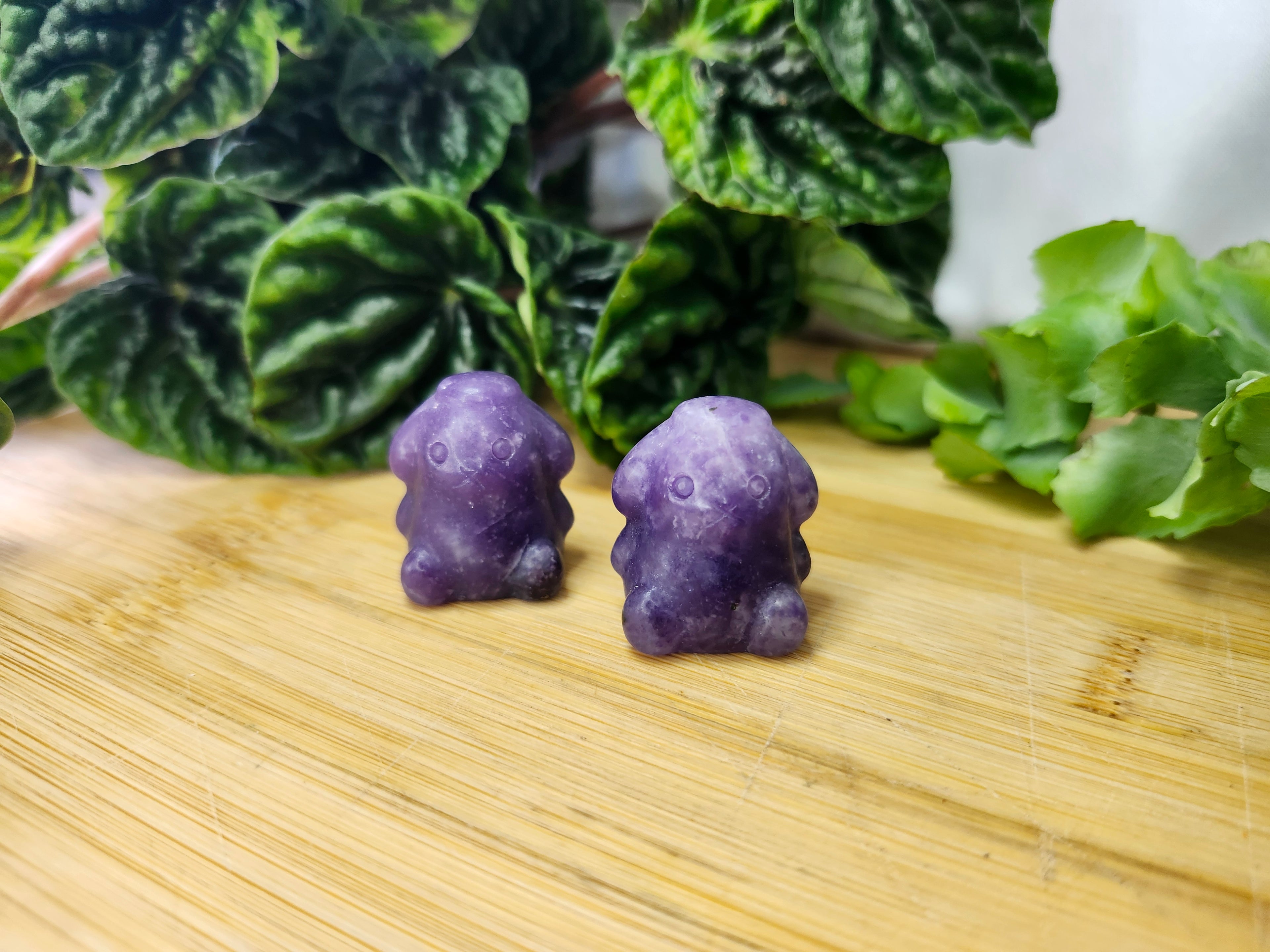 LEPIDOLITE POMPOM PURIN