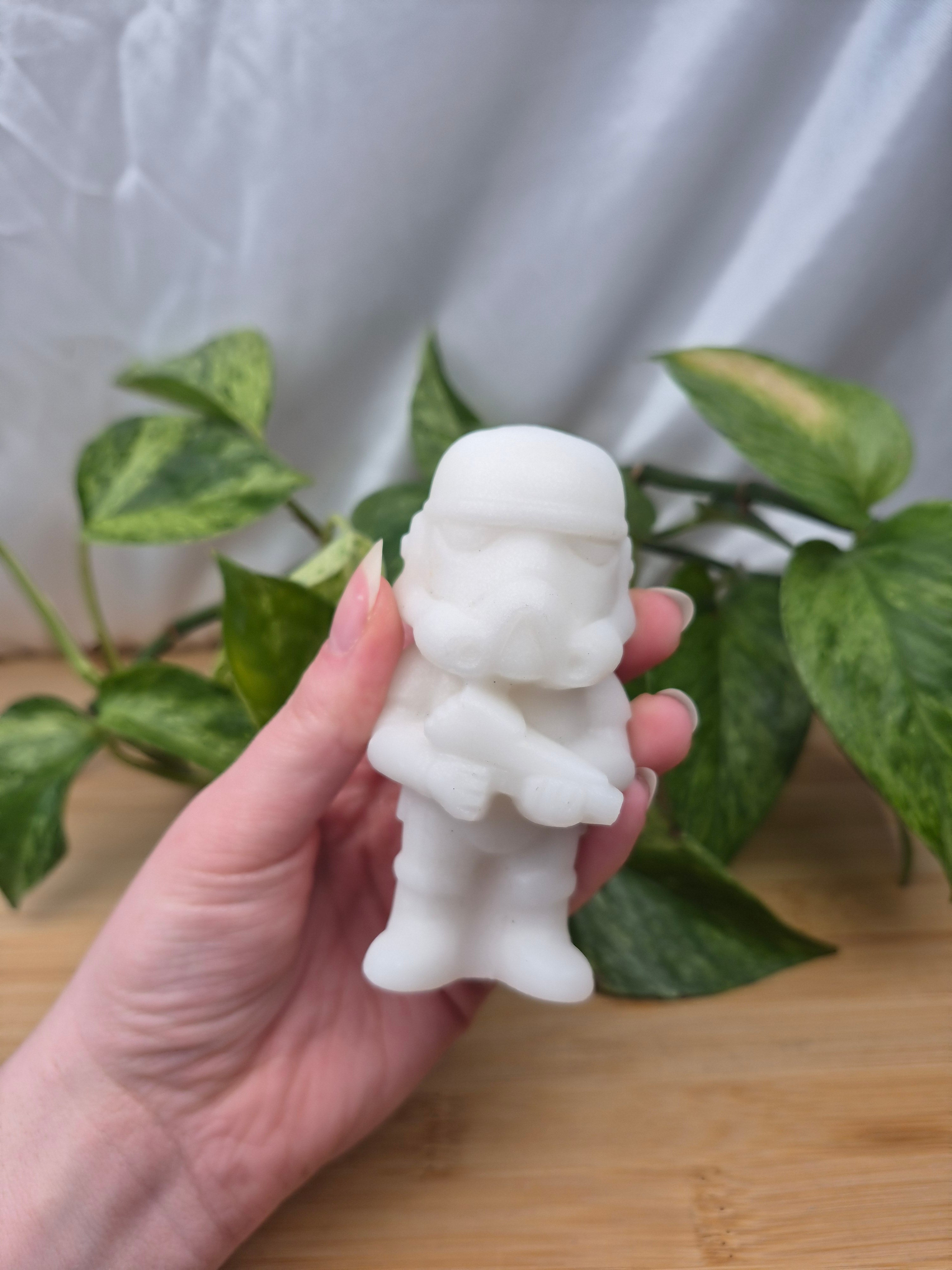 WHITE JADE STORMTROOPER LG