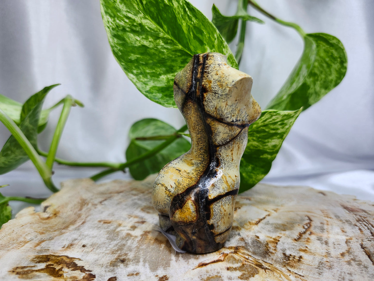 PICTURE STONE GODDESS BODY