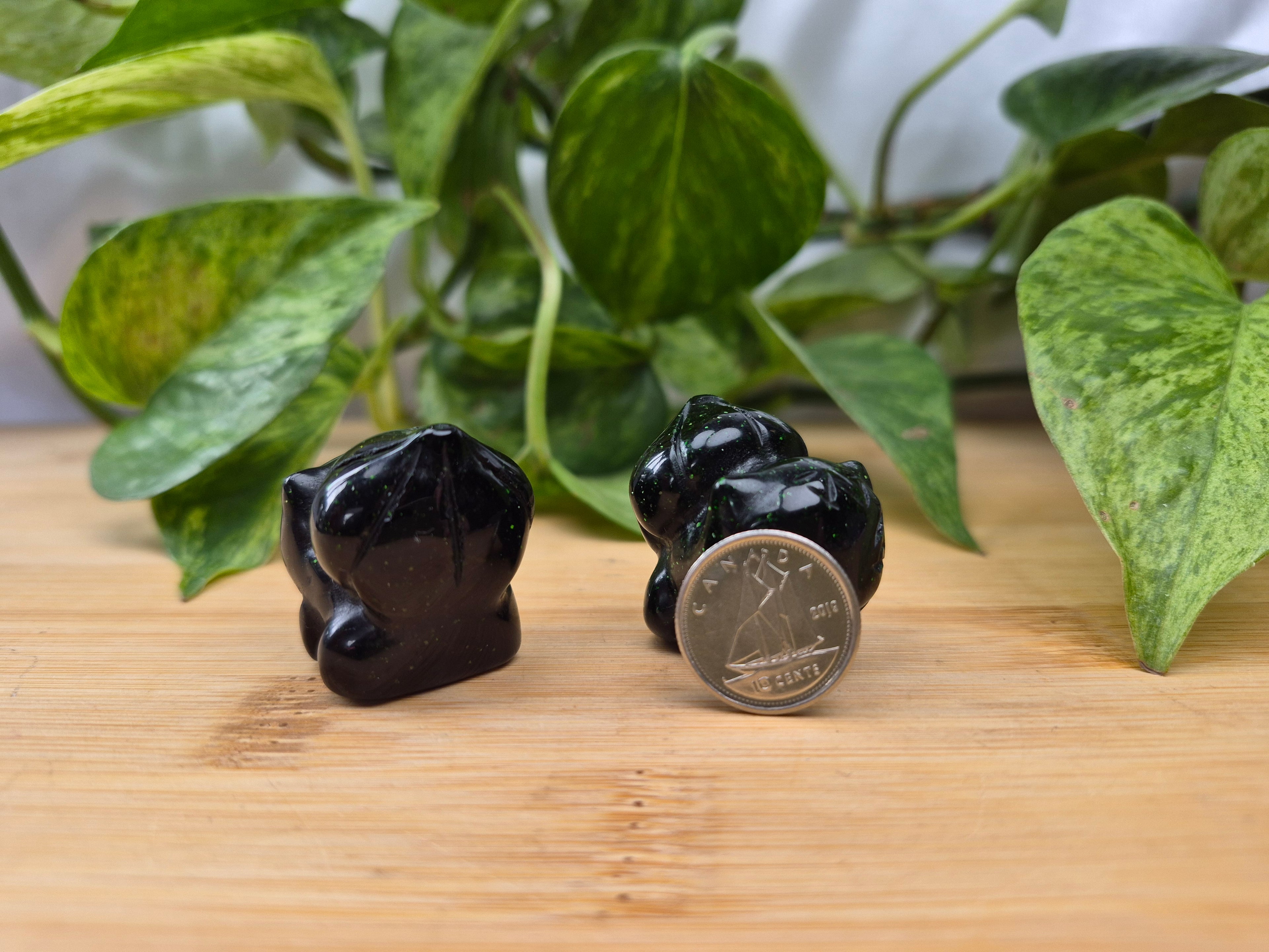 GREEN GOLDSTONE BULBASAUR
