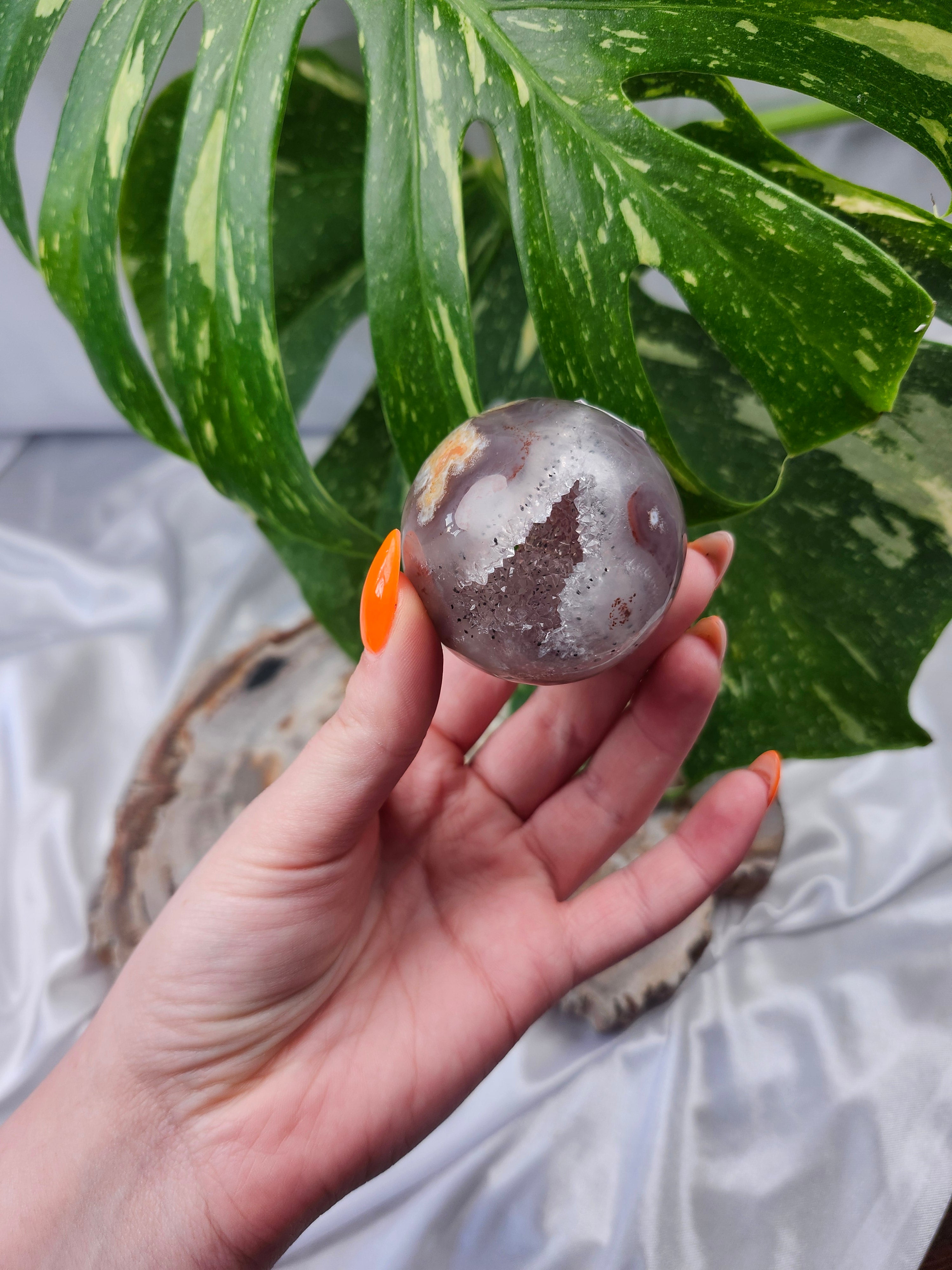 DRUZY AGATE SPHERE