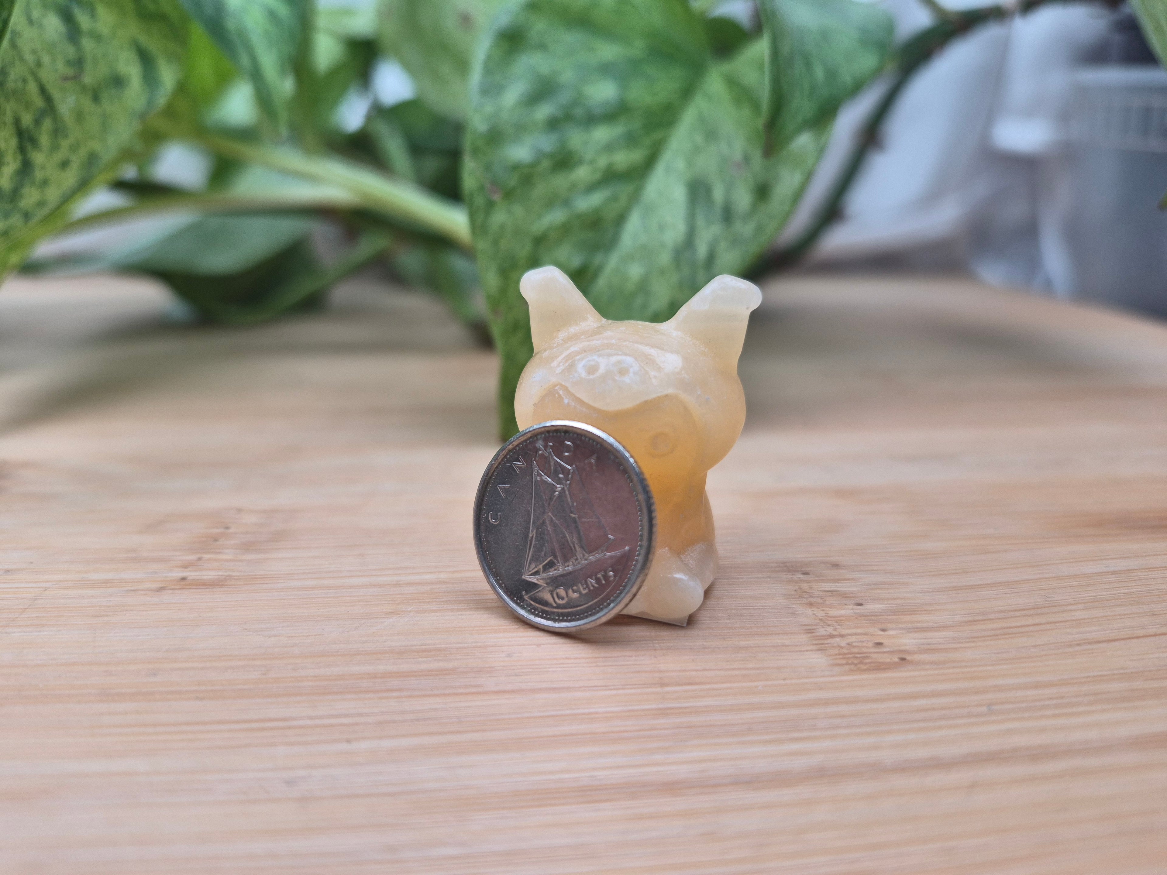 ORANGE CALCITE KUROMI HK FRIEND
