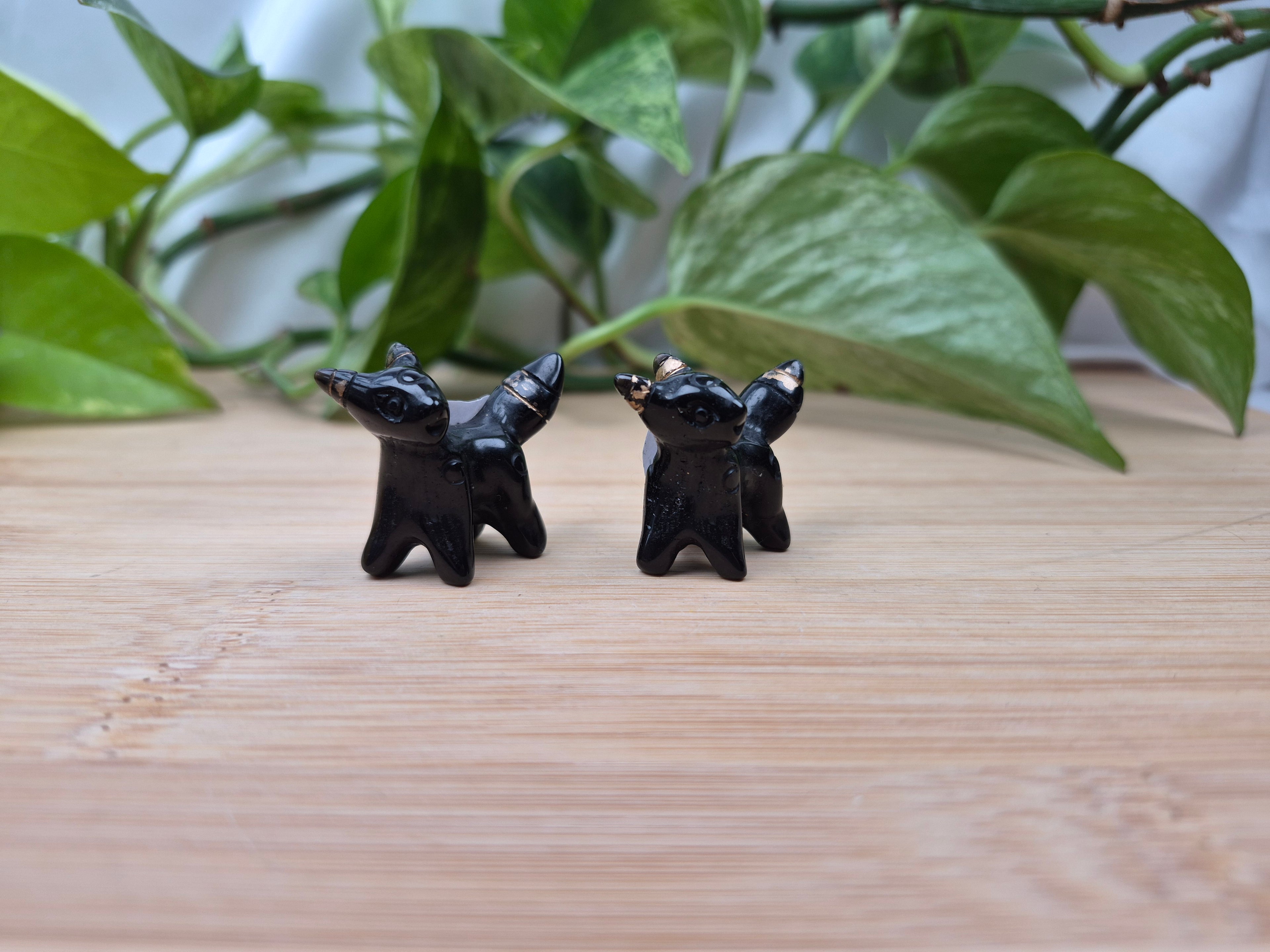OBSIDIAN UMBREON STANDING