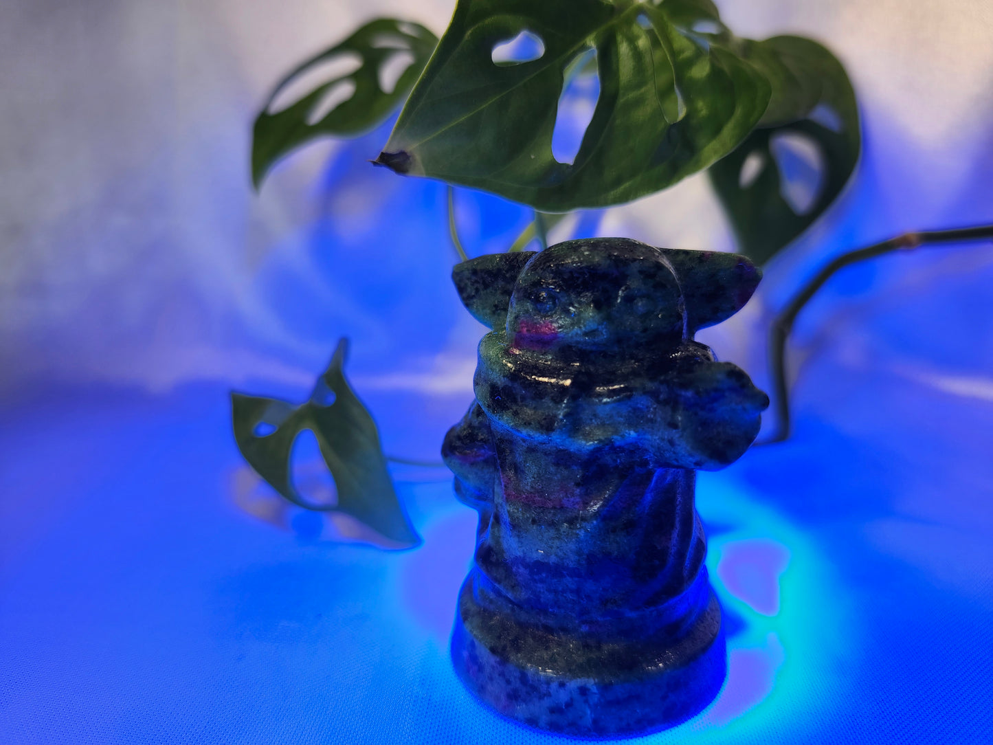 RUBY ZOISITE GROGU