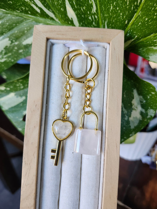ROSE QUARTZ LOCK AND KEY KEYCHAIN SET