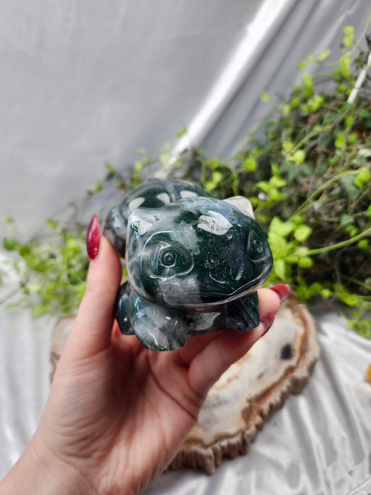 XL MOSS AGATE BULBASAUR