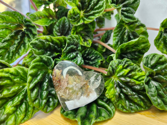 GARDEN QUARTZ HEART