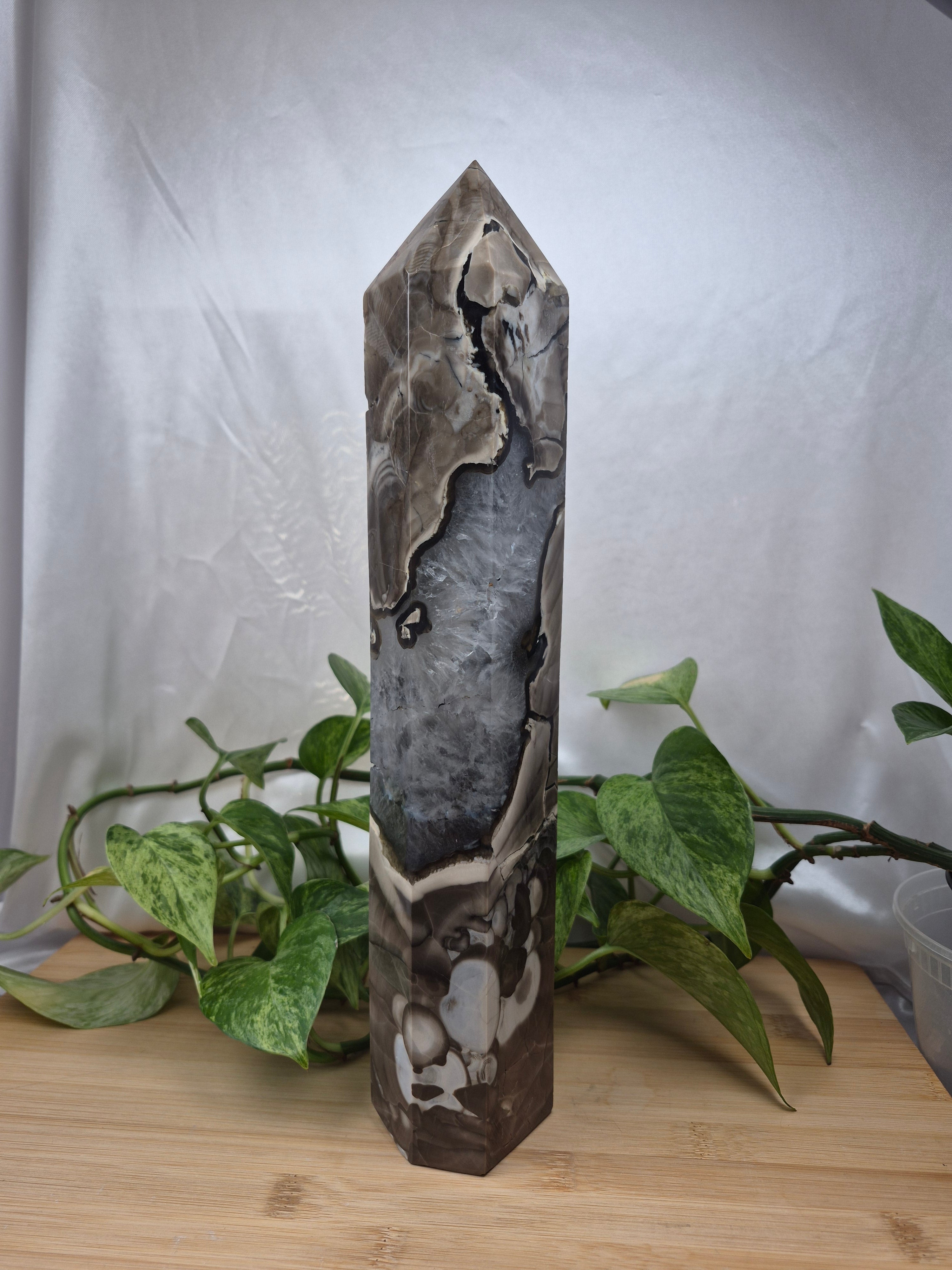 VOLCANO AGATE TOWER