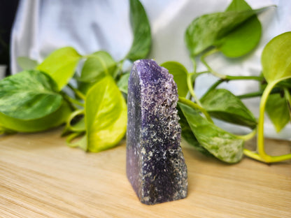 GRAPE AGATE TOWER