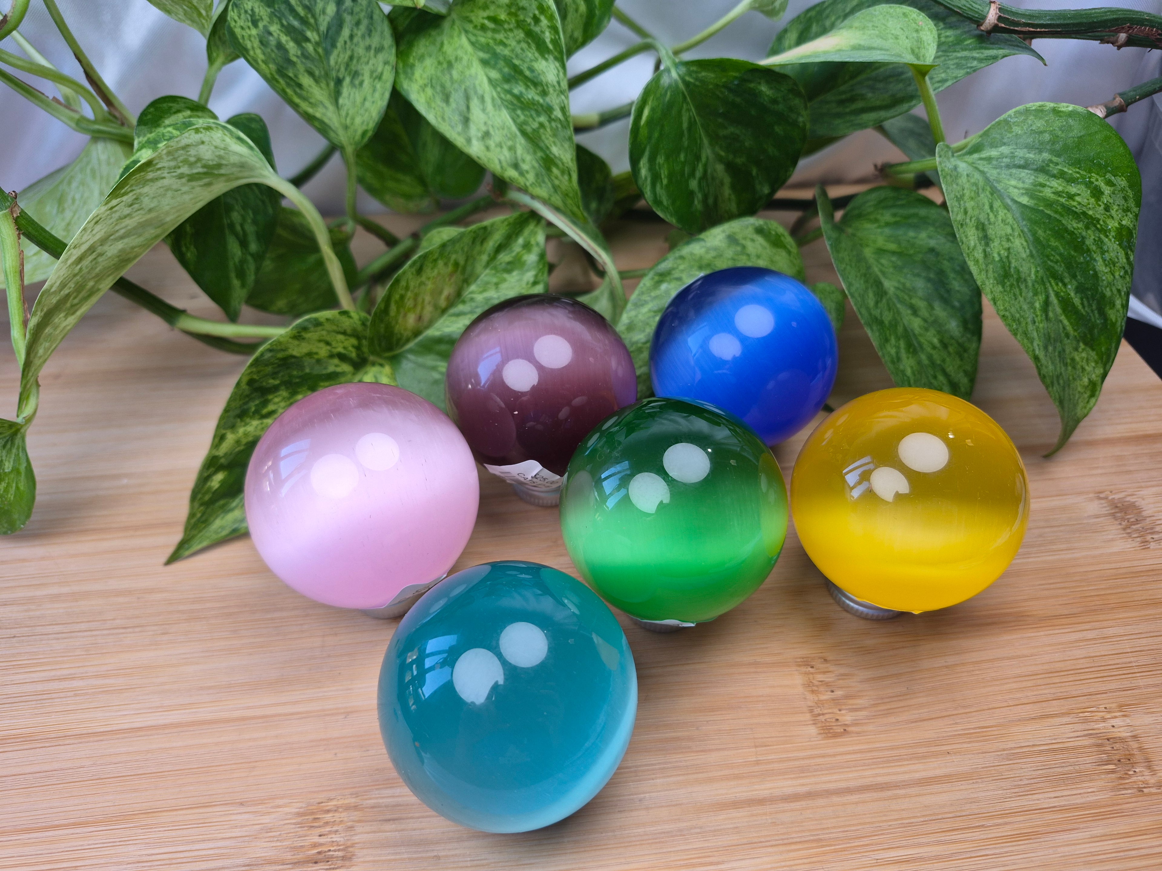 CATS EYE SPHERE MD