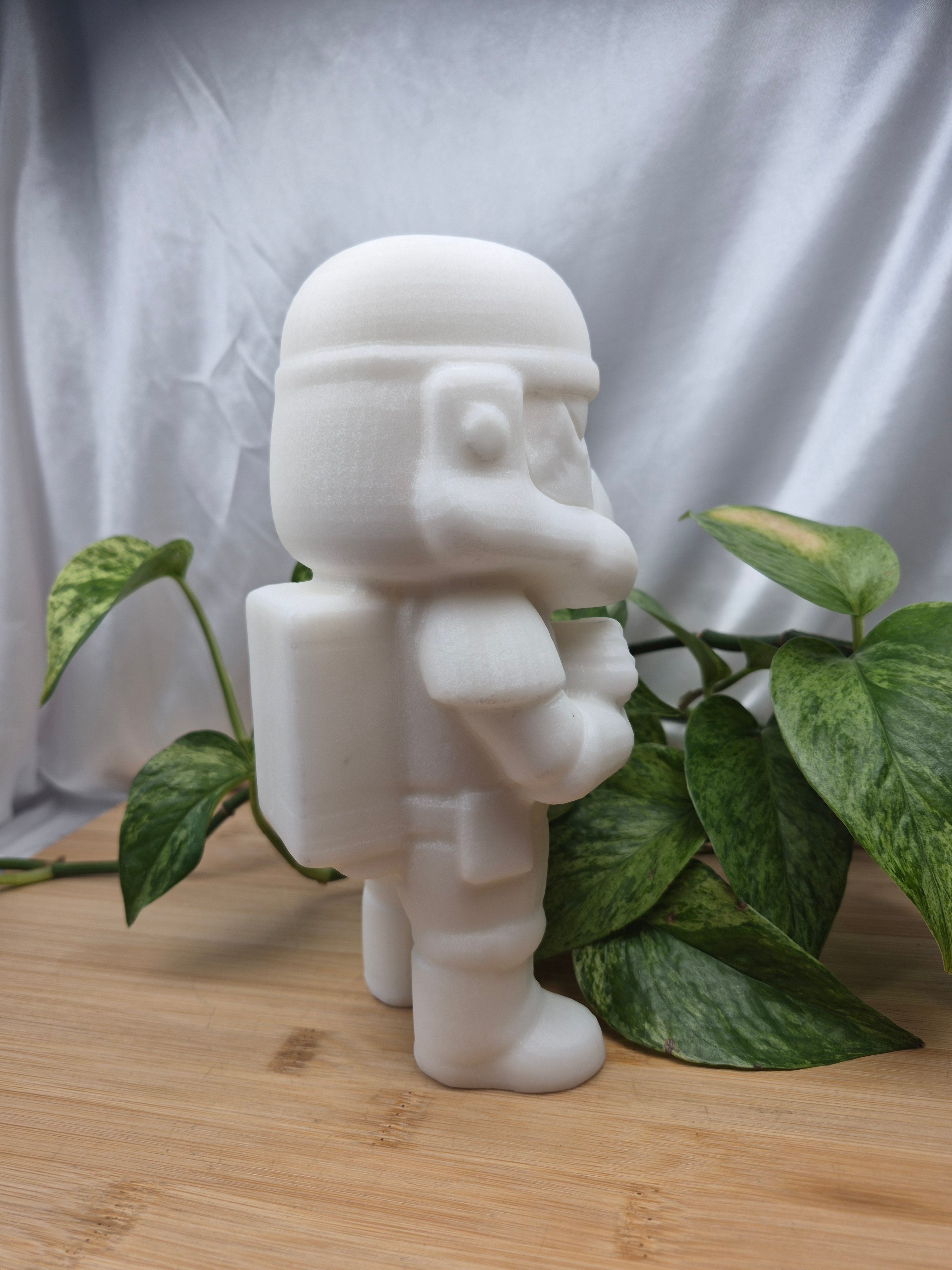 WHITE JADE STORMTROOPER XXL 2305g