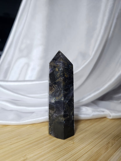 FLUORITE/W PYRITE TOWER