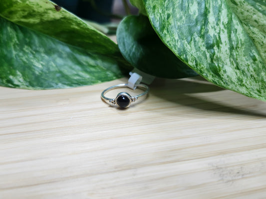 S8.25 ONYX .925 STERLING SILVER