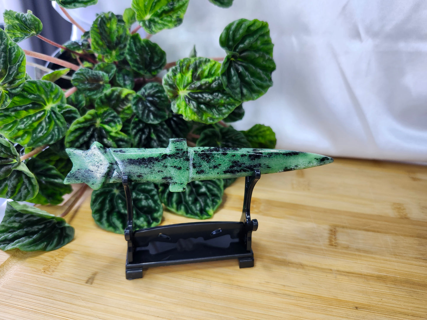 EPIDOTE DAGGER