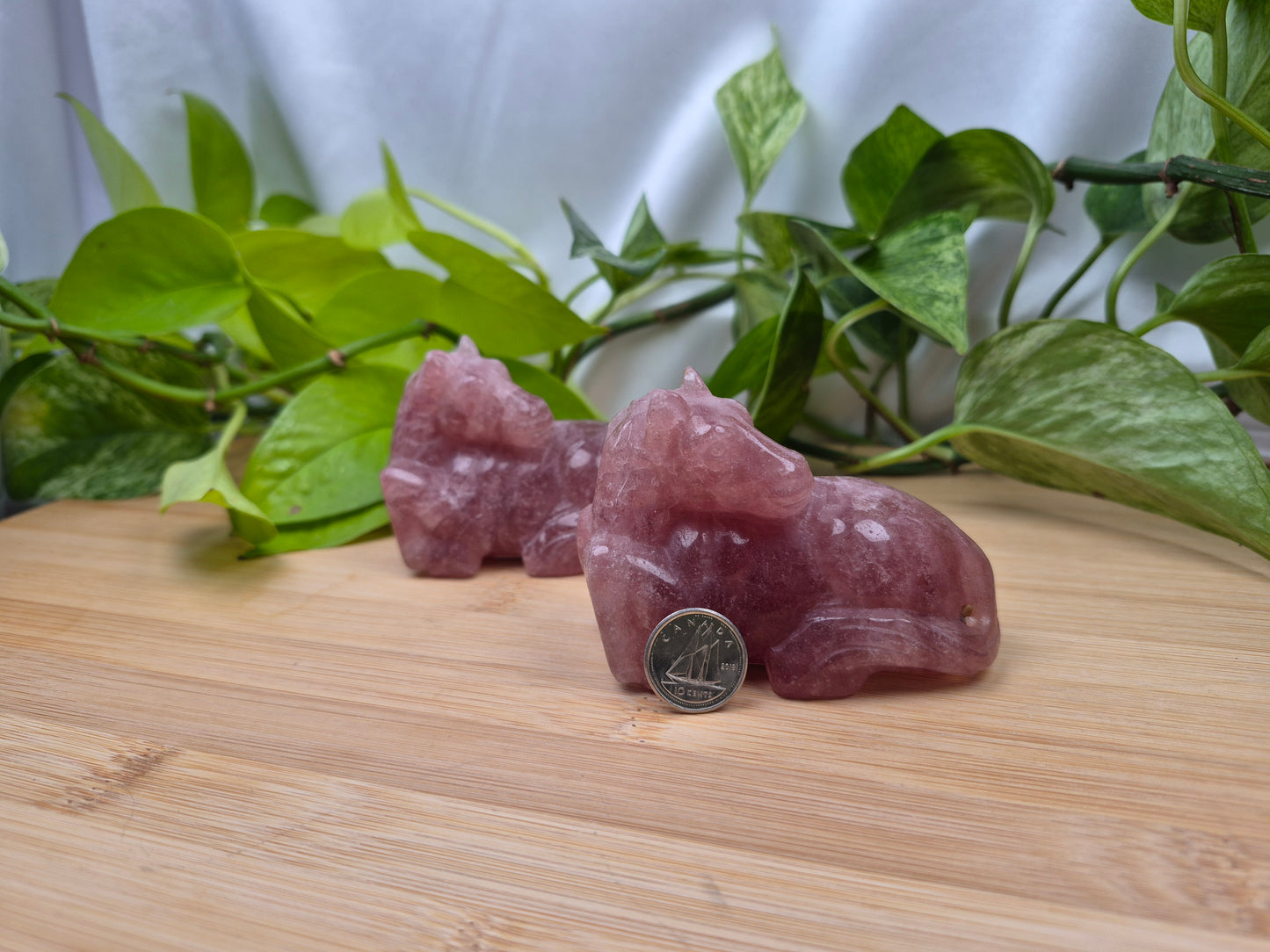 STRAWBERRY QUARTZ HORSE