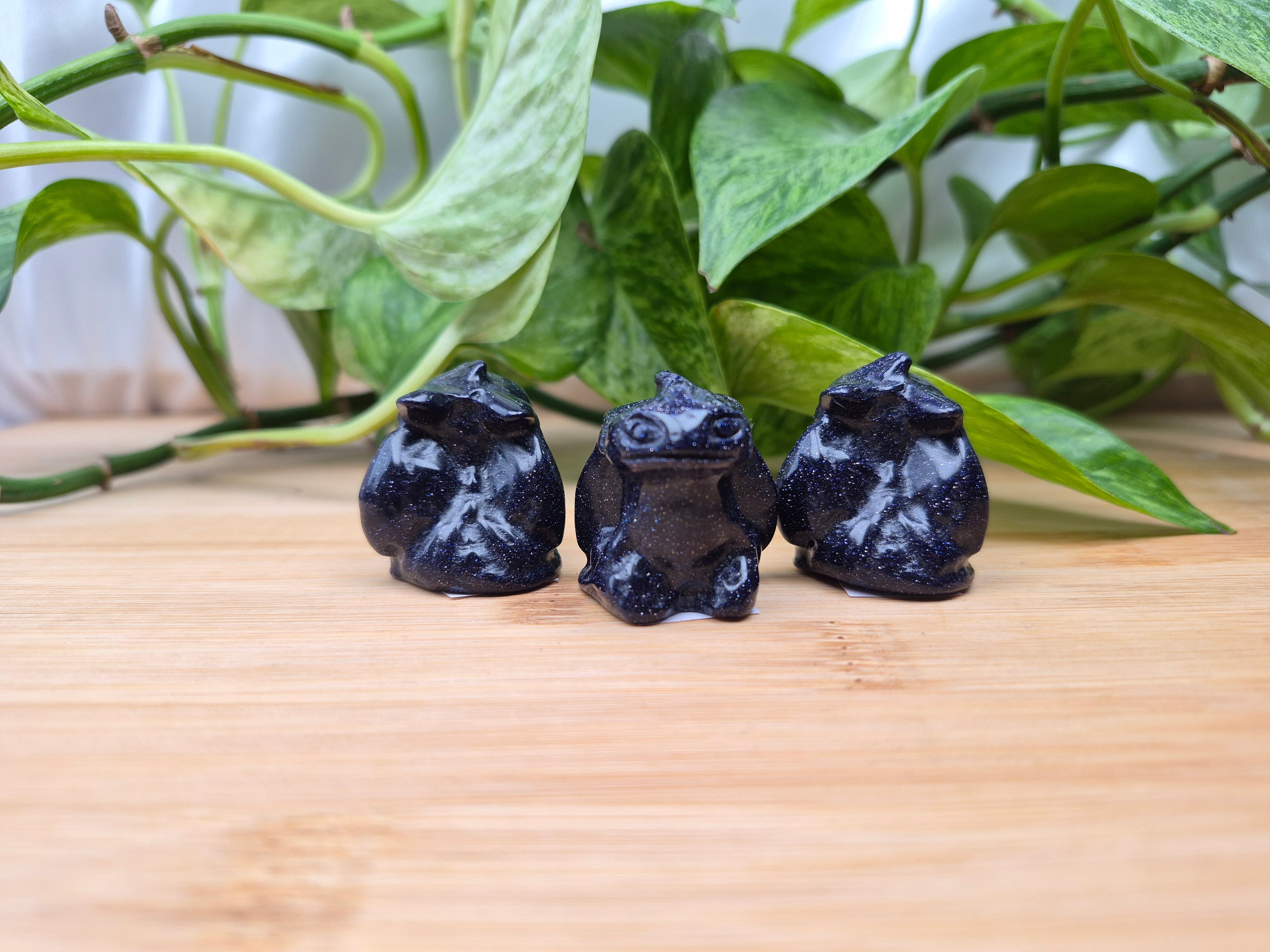 BLUE GOLDSTONE TOOTHLESS