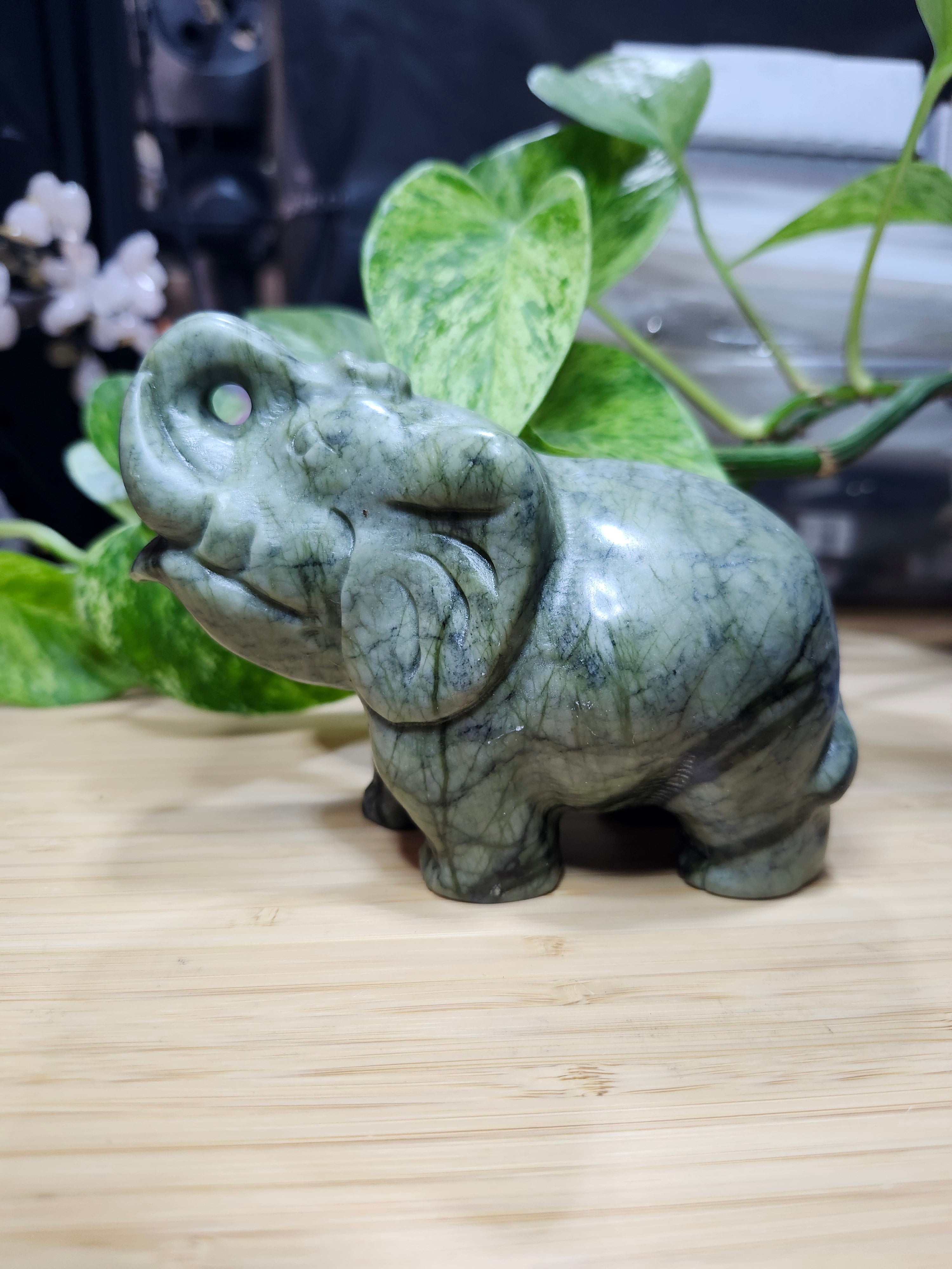 GREEN JASPER ELEPHANT