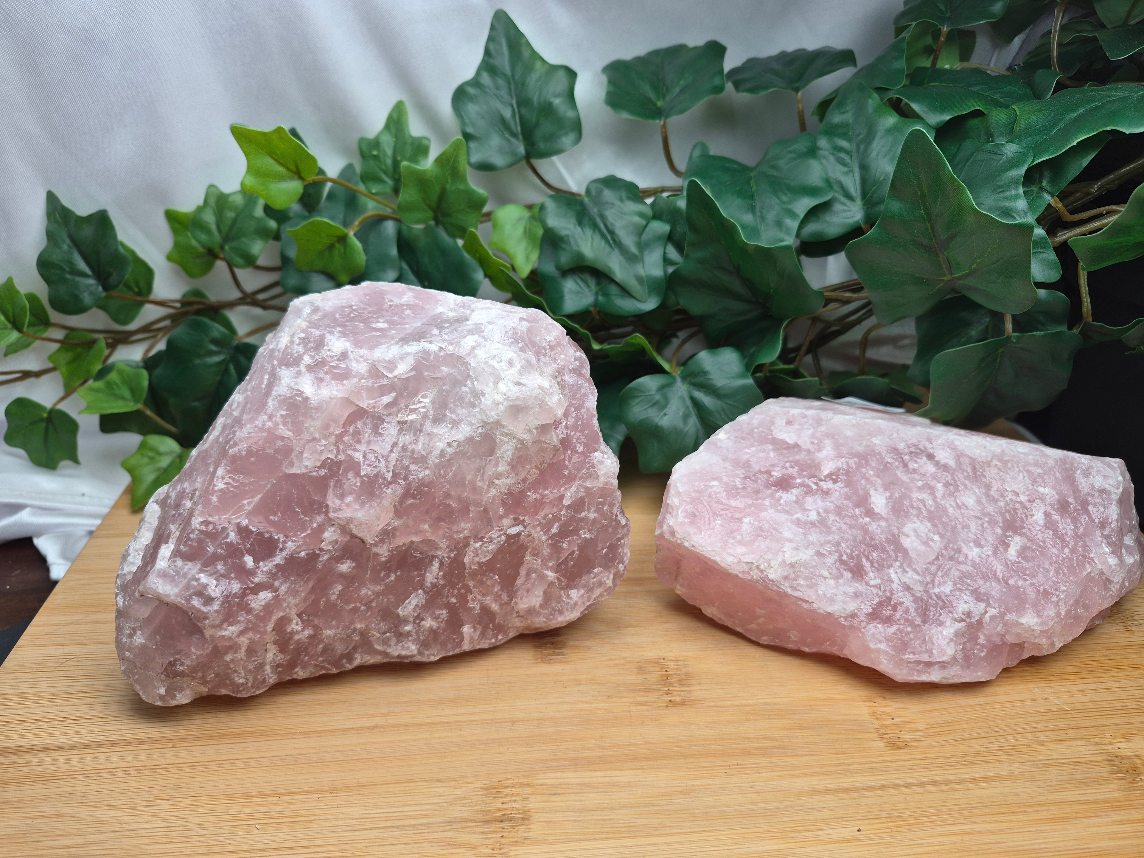 ROSE QUARTZ SM ROUGH CHUNK 1400G - 1700G