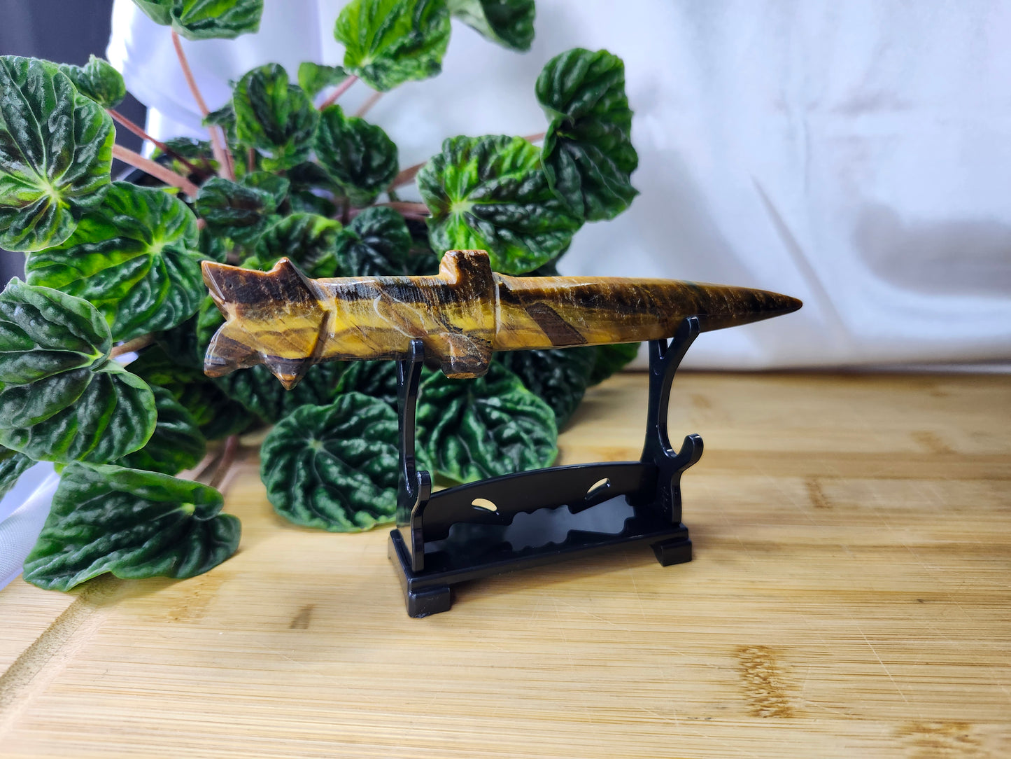 TIGER'S EYE DAGGER