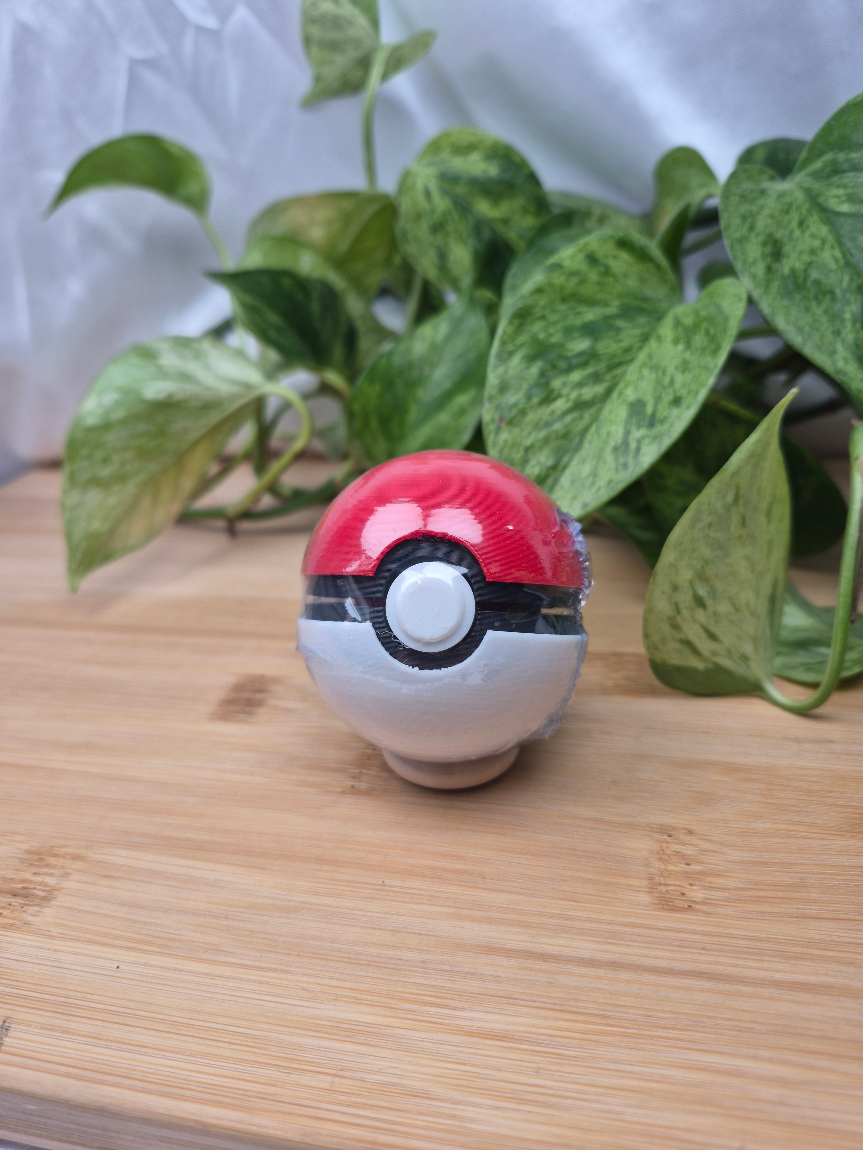MYSTERY POKEBALL