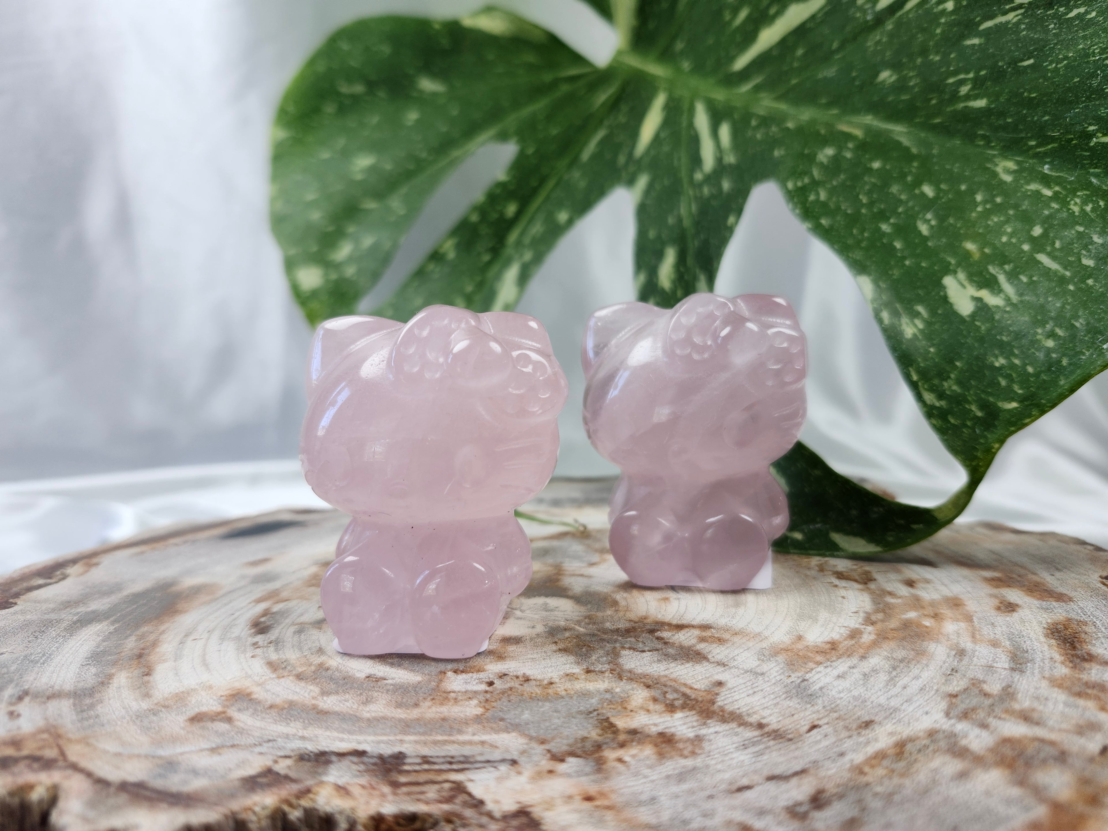 ROSE QUARTZ HELLO KITTY