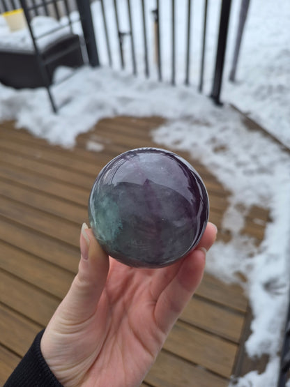 FLUORITE SPHERE W/LIGHT STAND
