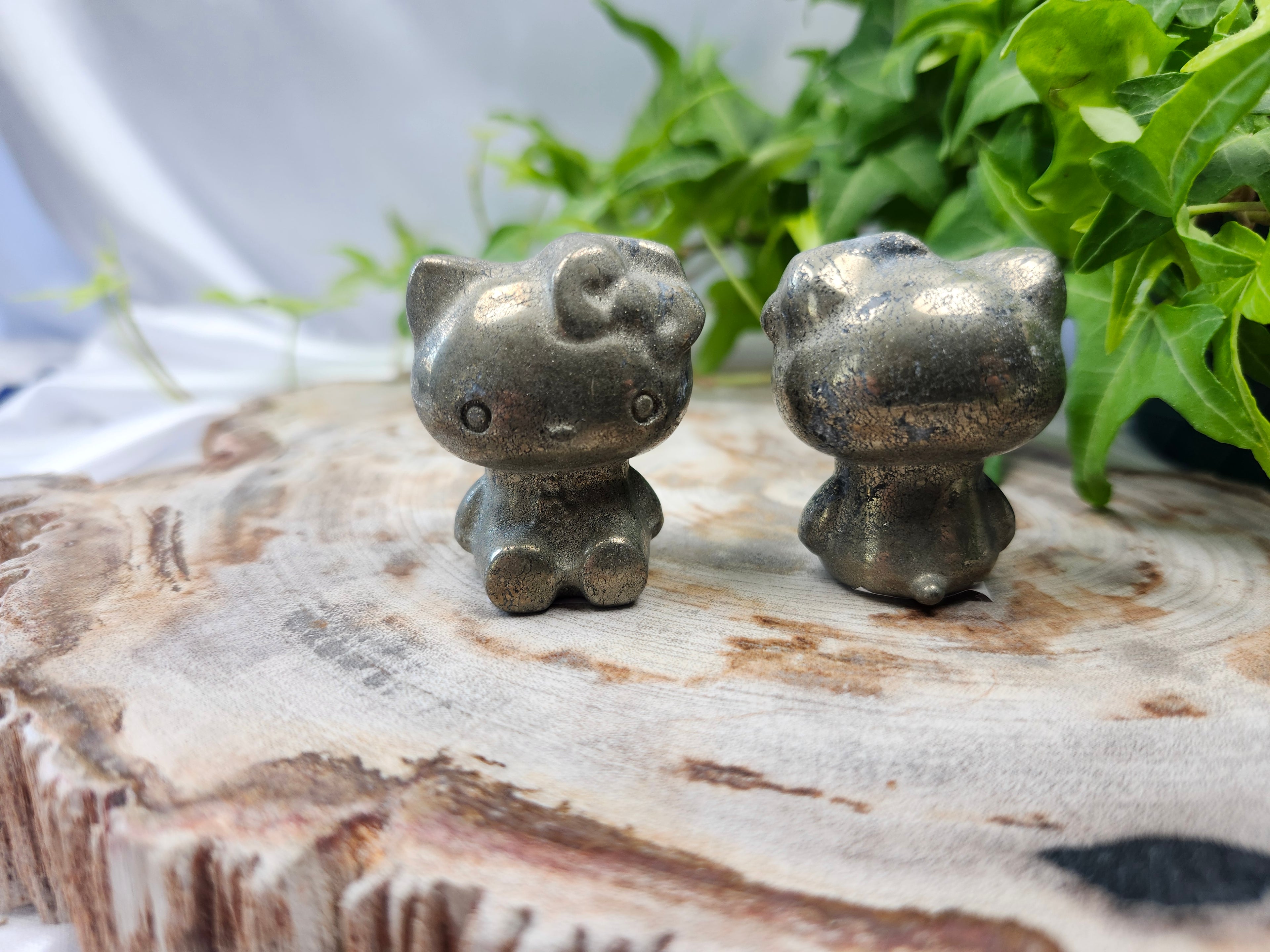 PYRITE HELLO KITTY
