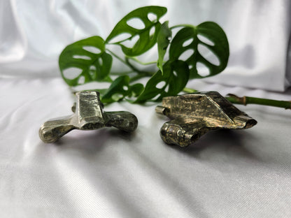 PYRITE RAZOR CREST