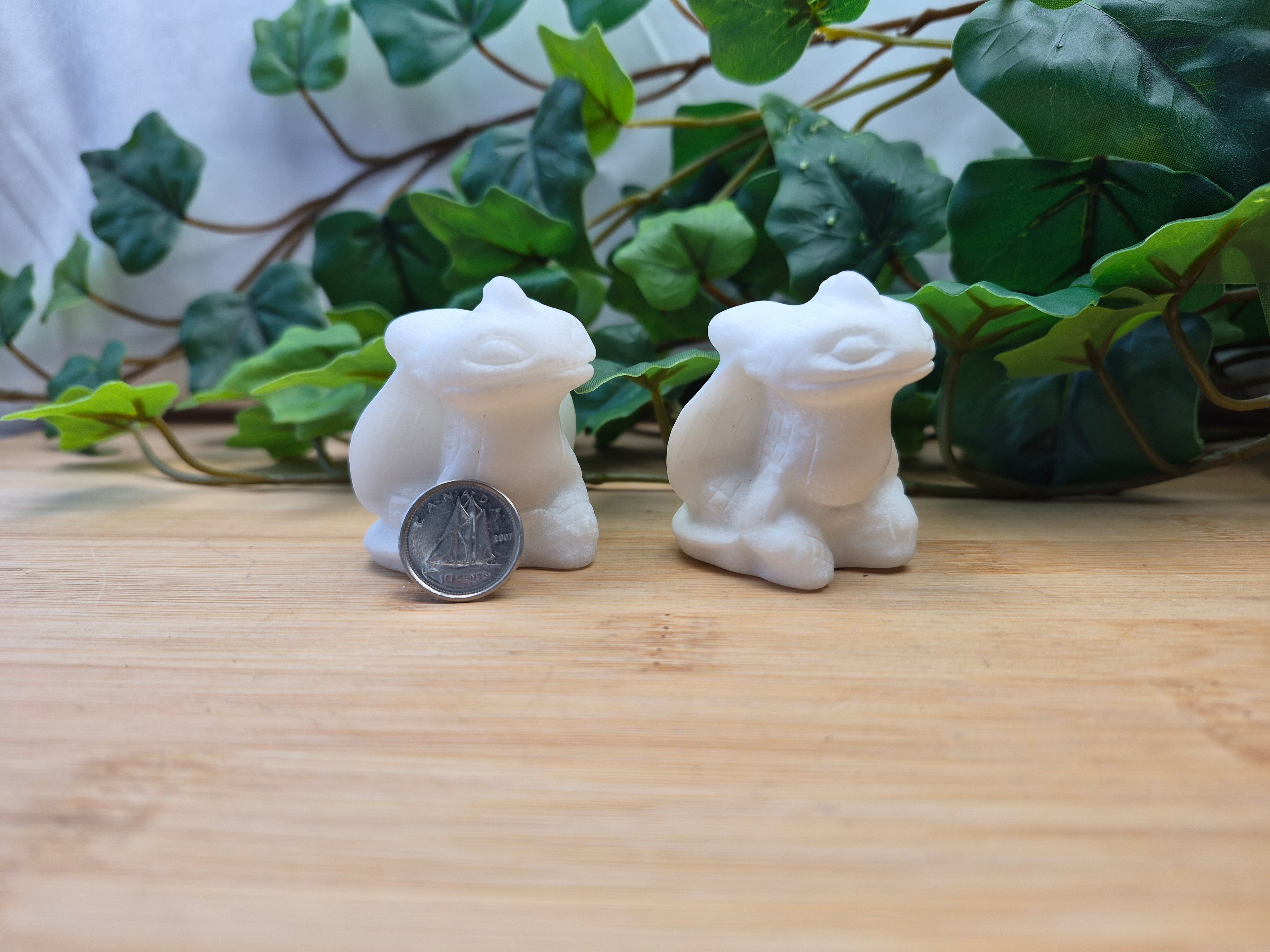 WHITE JADE TOOTHLESS