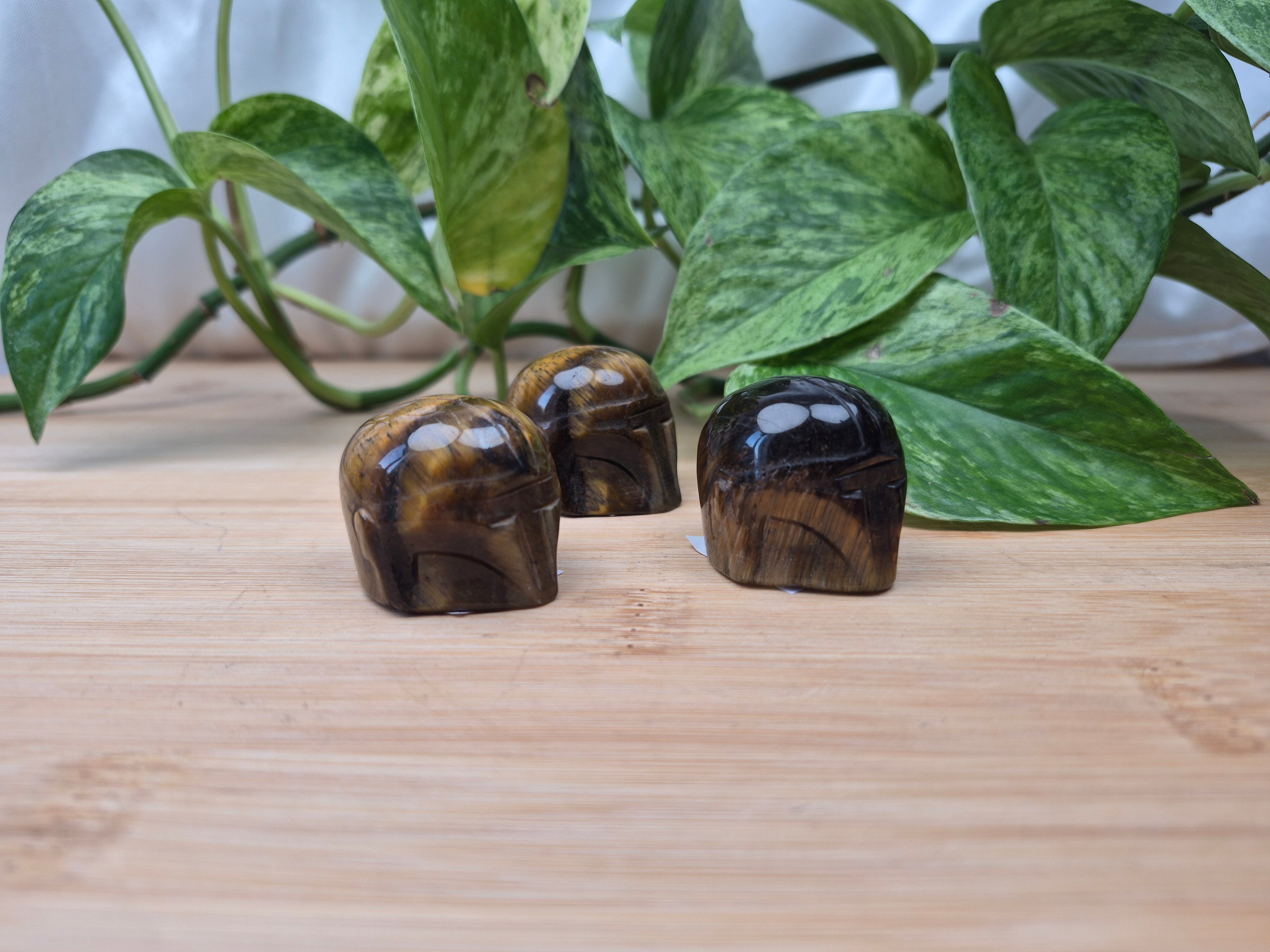 TIGERS EYE MANDO HELMET