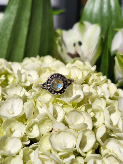 S7 MOONSTONE .925 STERLING SILVER