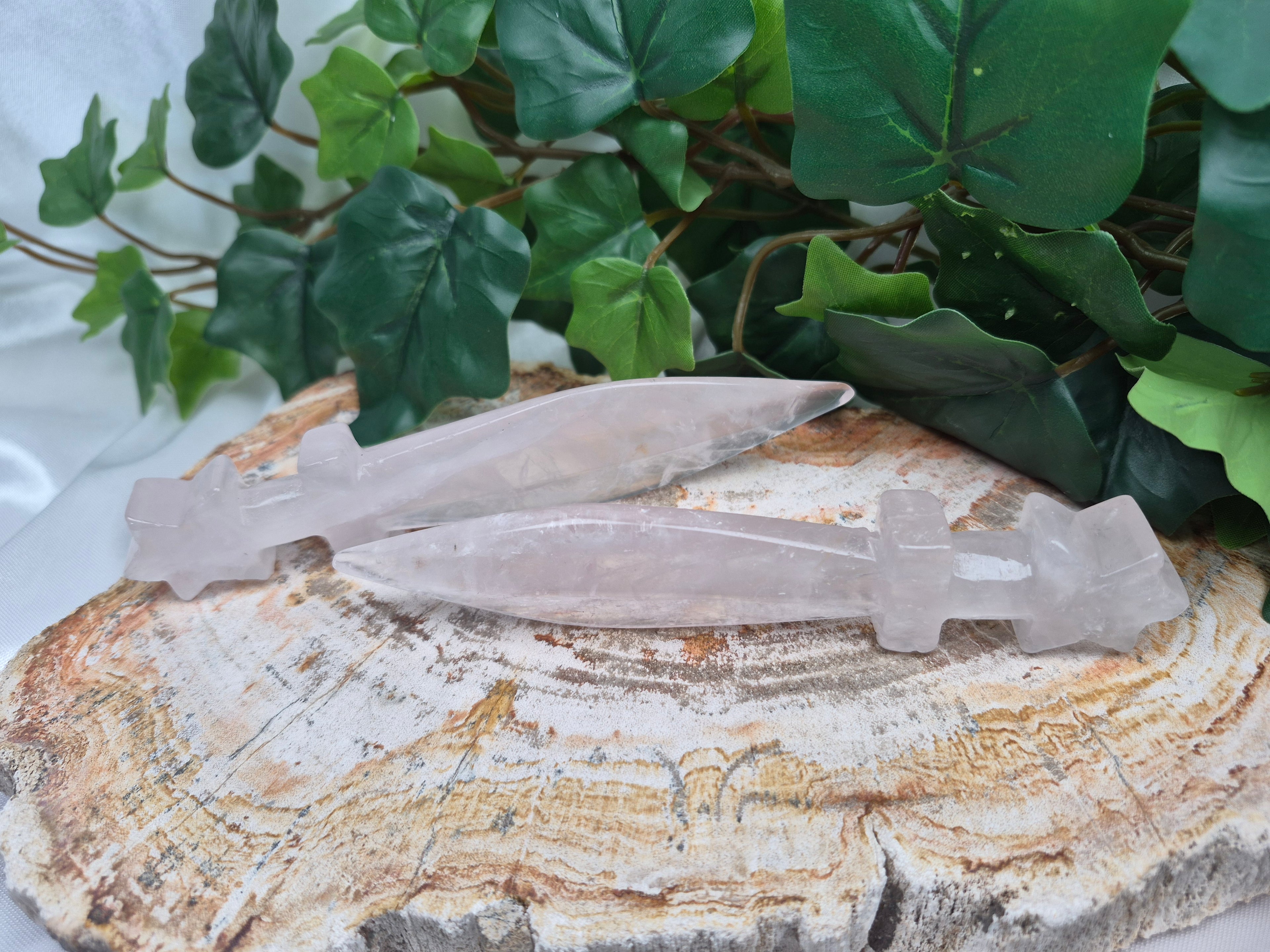 ROSE QUARTZ DAGGER
