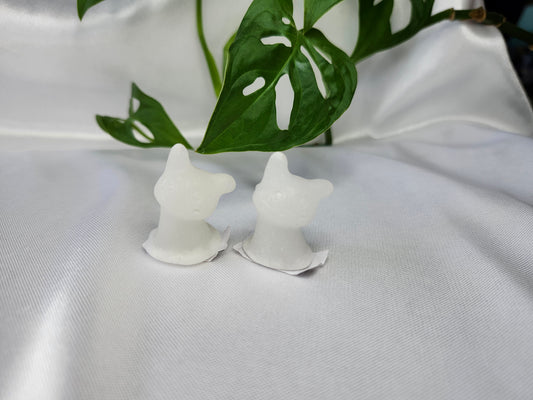 WHITE JADE MIMIKYU