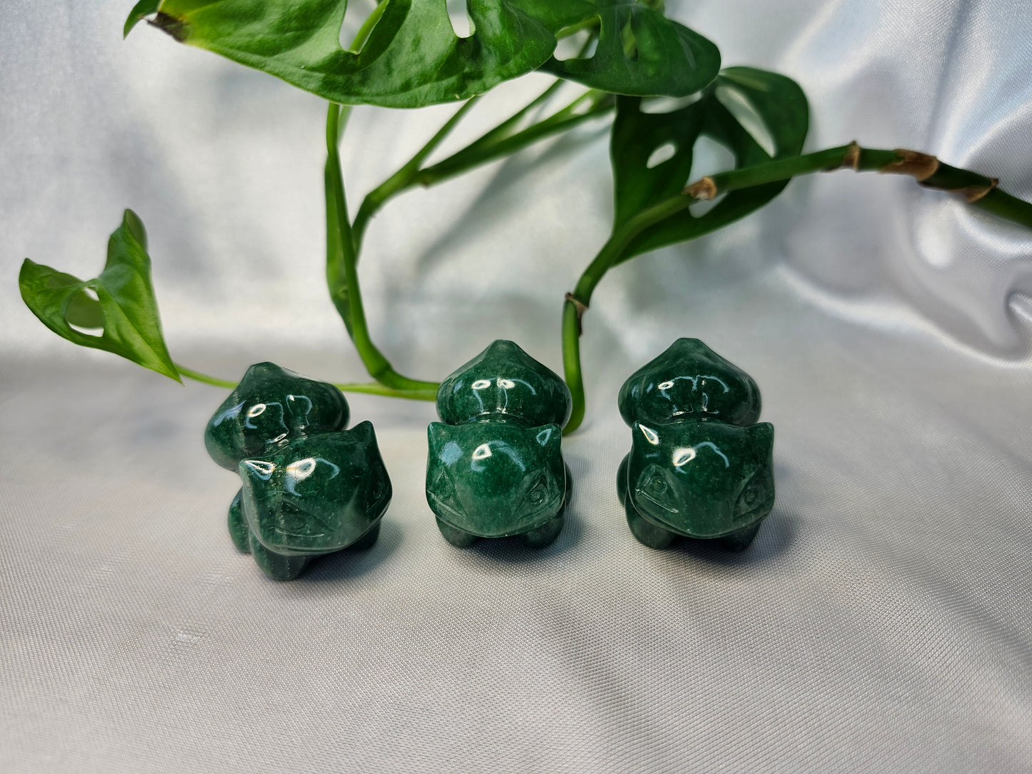 GREEN AVENTURINE BULBASAUR MED.
