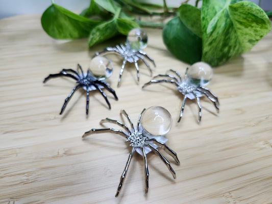 CLEAR QUARTZ SPIDER