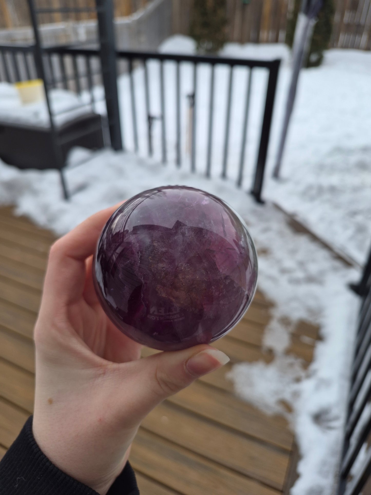 FLUORITE SPHERE W/LIGHT BASE