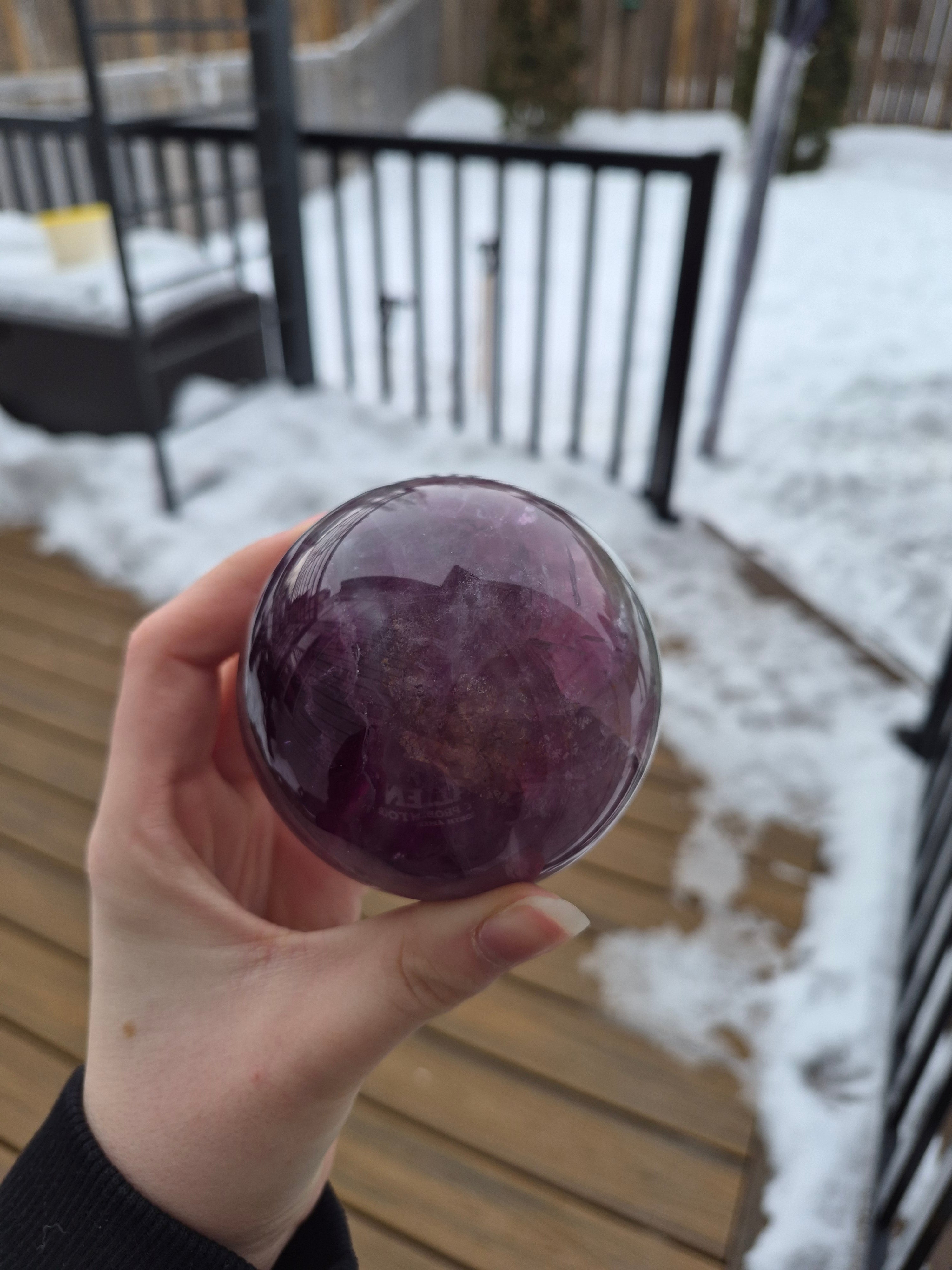 FLUORITE SPHERE W/LIGHT BASE