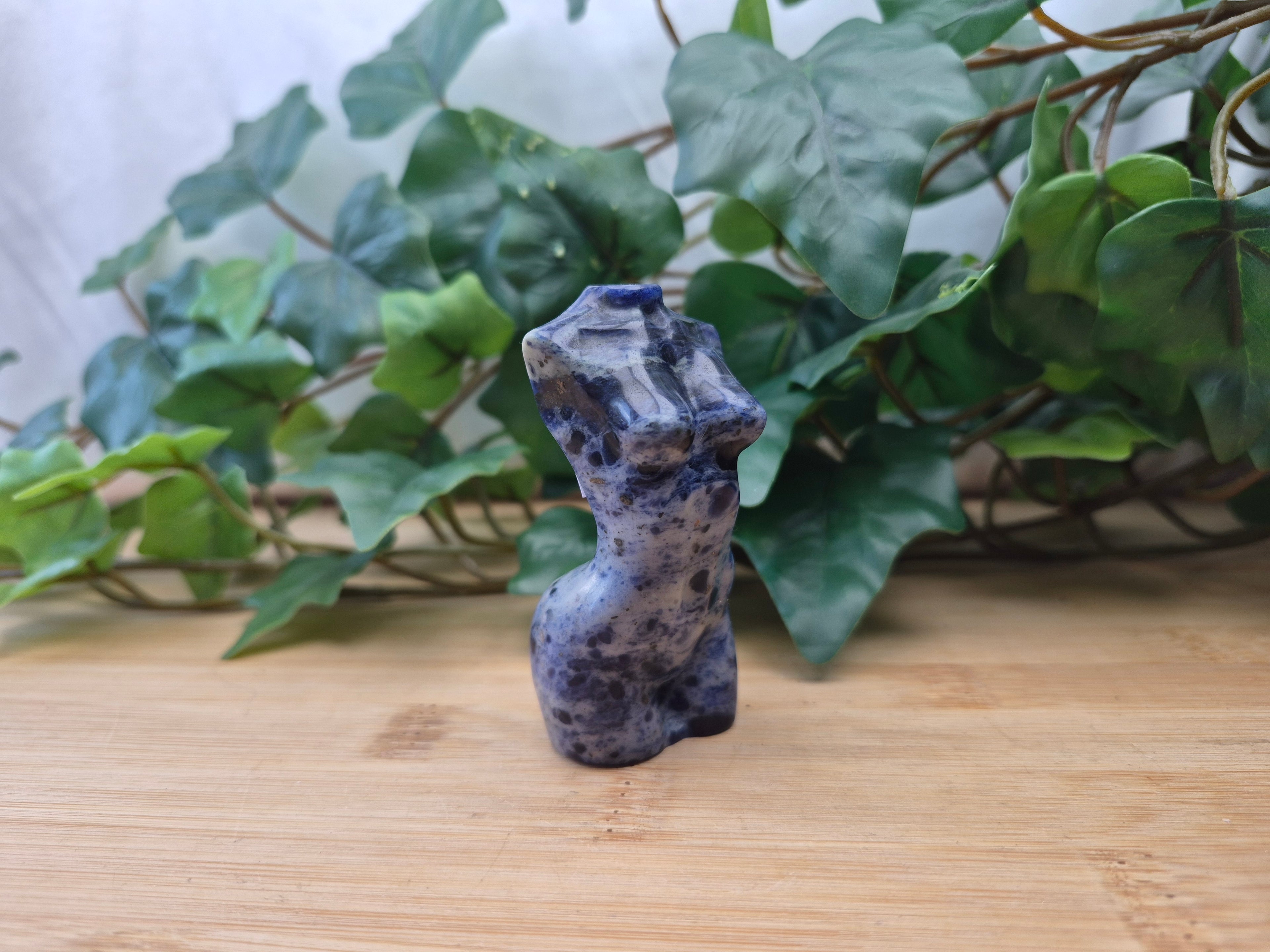 SODALITE GODDESS BODY