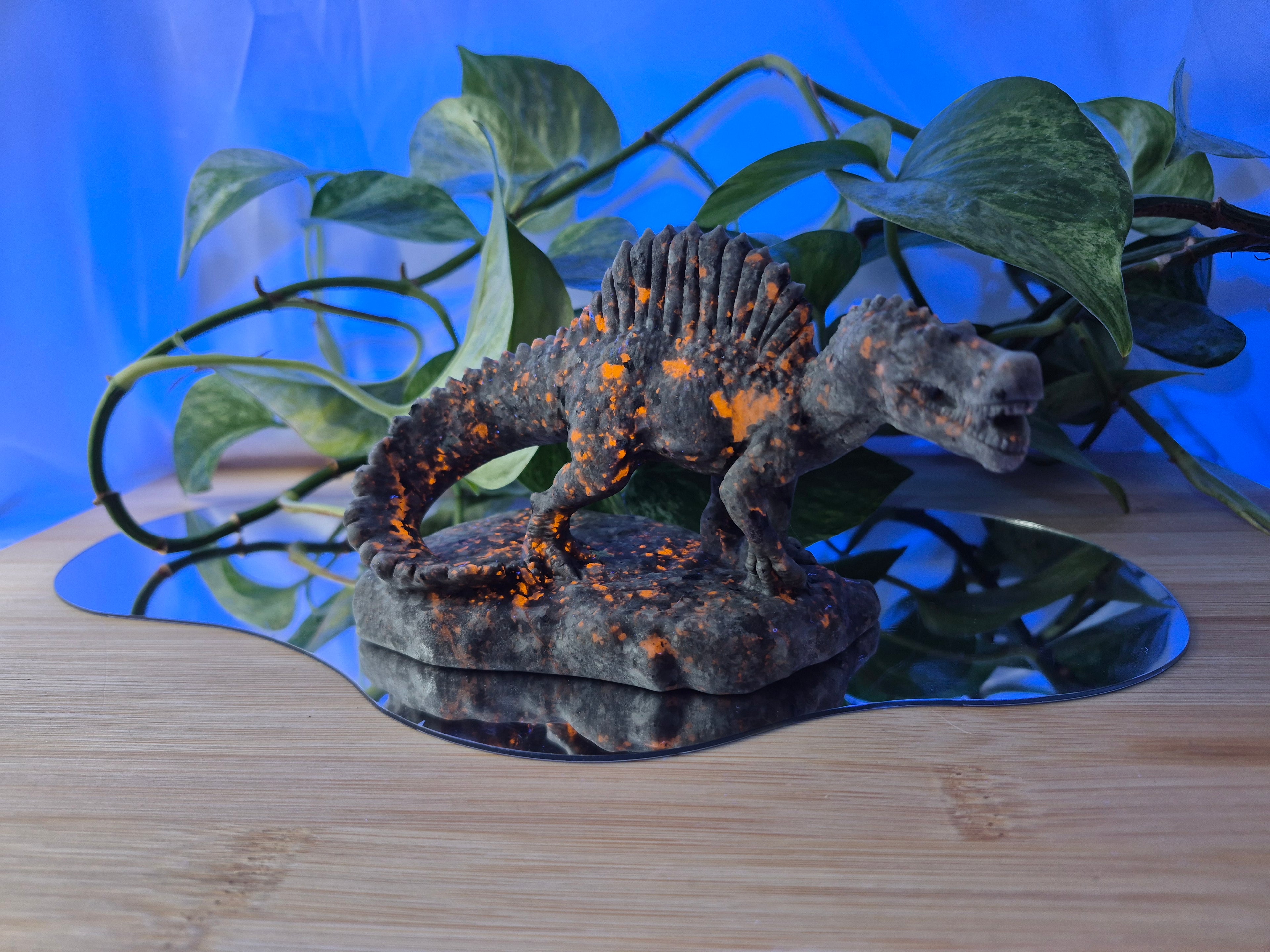 YOOPERLITE SPINOSAURUS