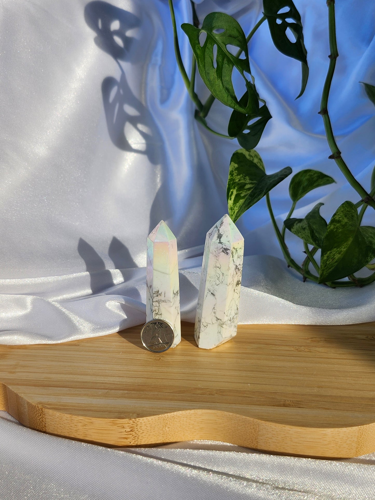 Aura Howlite Tower